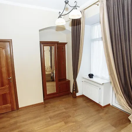 Apartment Near Museum